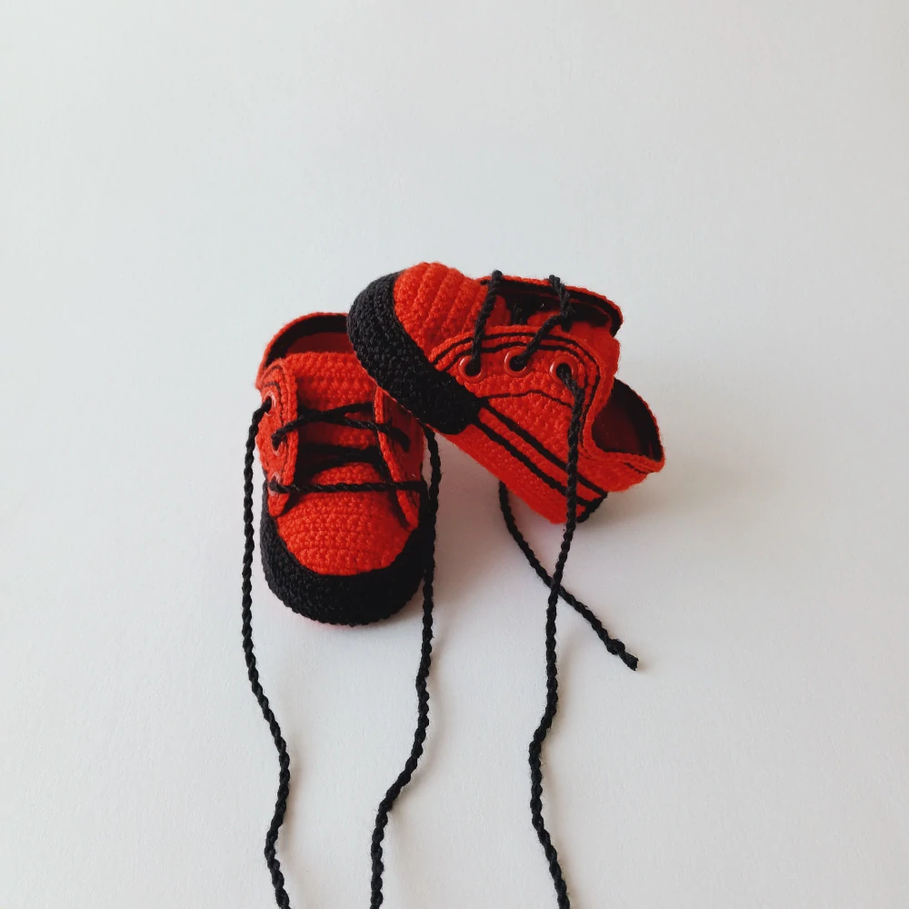 Háčkované tenisky - 9 cm